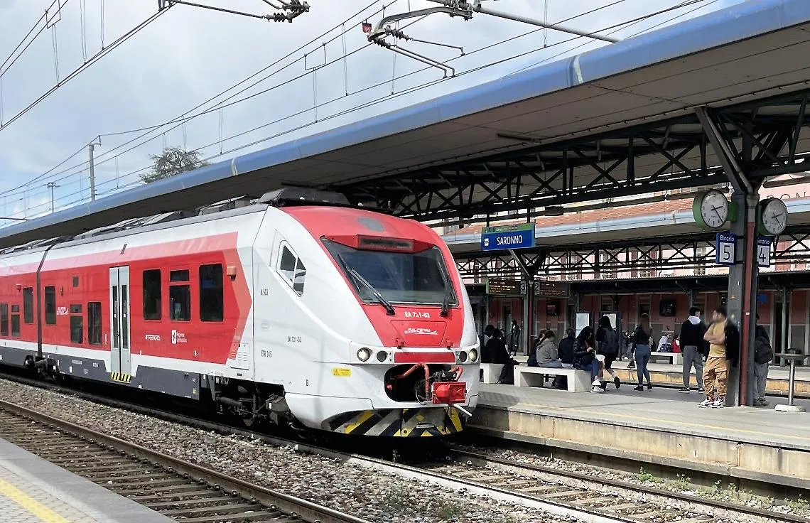 Guasto a Milano Rogoredo, mattinata difficile per i pendolari Trenord ...