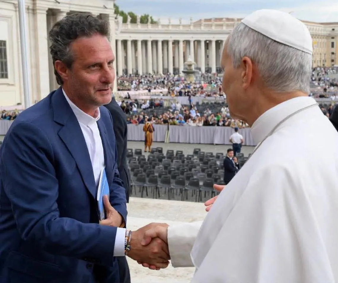 «Non ho il dono dell’ubiquità»: il prete-presidente sanzionato per ...