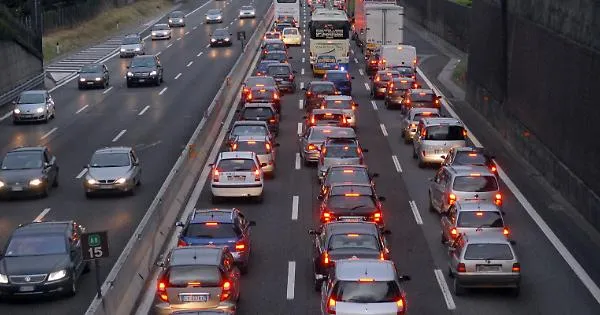 Autolaghi: lunghe code tra Busto e Gallarate per un veicolo in avaria ...